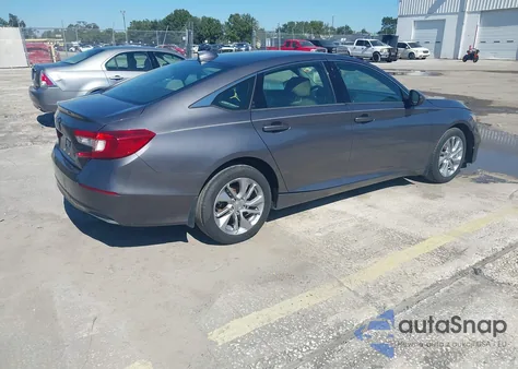 2018 Honda Accord Lx z USA, uszkodzony, nr VIN 1HGCV1F11JA009632